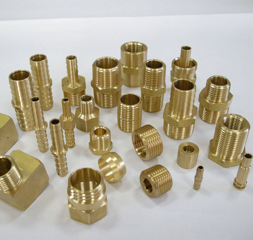 Raccords hydrauliques en laiton et en cuivre