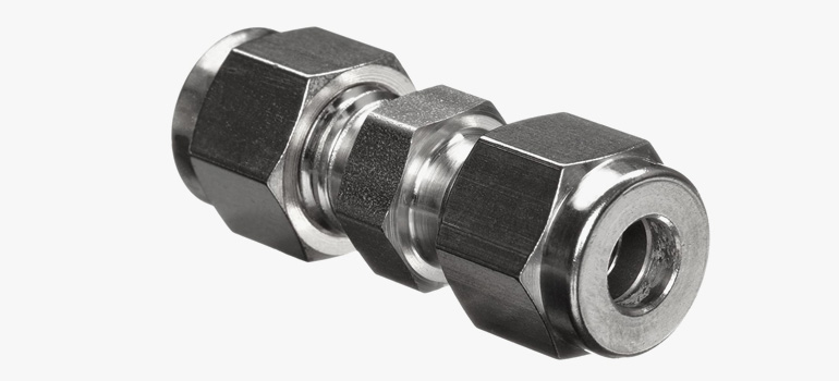 Raccords de tubes en titane